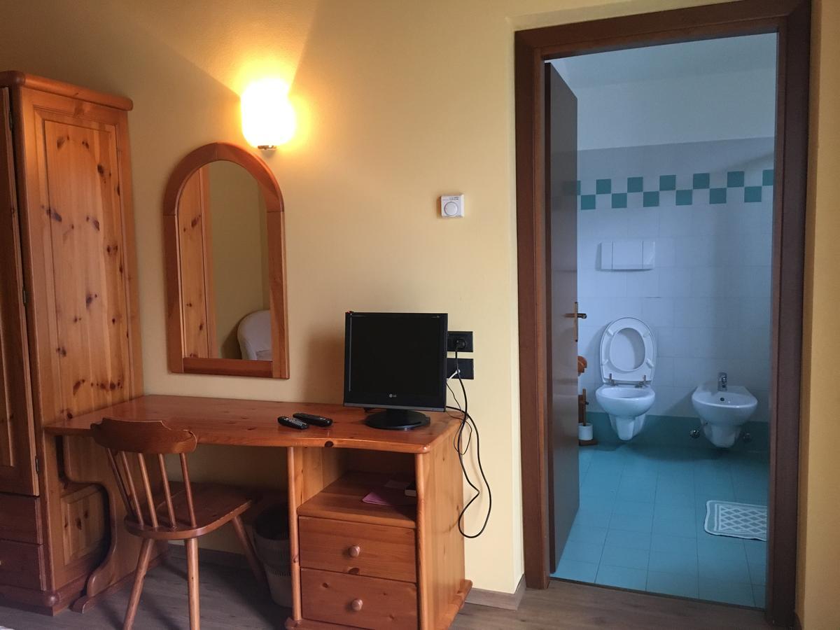 Sporting Club Hotel Ballabio Bagian luar foto